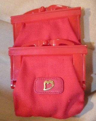 VINTAGE RED PLASTIC DOUBLE SNAP TOP CLOSURE CIGARETTE CASE Hong Kong 5.5" x 3.5" - Image 1 of 4