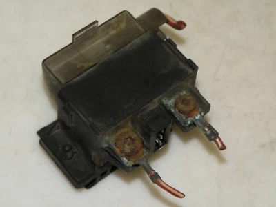 RELÉ BUJÍA INCANDESCENTE VOLVO V70 2000 2.5 TDI LHD 9162929 899064000 Foto 1 de 4