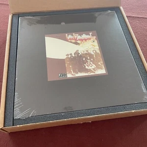 LED ZEPPELIN - II - 2014 SEALED vinyl cd Super Deluxe Box Set in original mailer - Foto 1 di 2