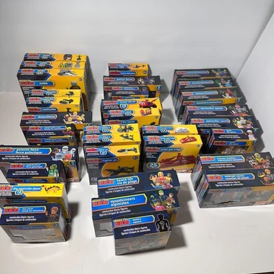 NEW Make-It building blocks - zombies monsters aliens beach dino police military - Image 1 of 4