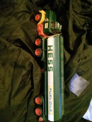 Camión cisterna de aceite Hess vintage años 70 Foto 1 de 4