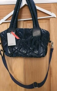 Oasis glänzend blau Seesack Handtasche NEU mit Etikett mittlere Größe - Bild 1 von 1