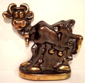 Vtg Dodge Bronzed Metal Cow Bookend Western Cartoon Label Felt 30s-40s Figurine - Picture 1 of 11