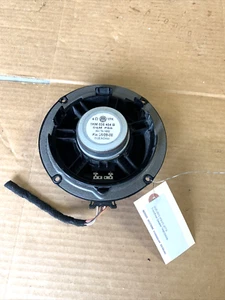 2005-2010 VOLKSWAGEN JETTA Front / Rear Speaker 1KM035454B - Picture 1 of 8