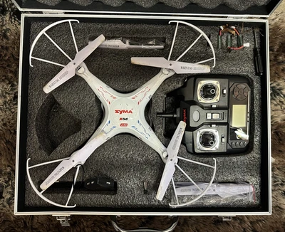 Drone Syma X5C Explorers 2.4G 4 canales con cámara/drone de control remoto SIN PROBAR Foto 1 de 4