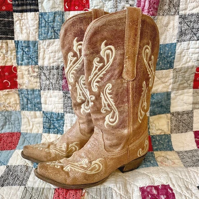 Botas de Vaquero Corral Distressed Miel Cortez Bordadas Punta Corta para Mujer Talla 8 Foto 1 de 4
