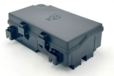 ✅2015-2021 RAM 1500 CL CAJA DE FUSIBLES RELÉ CENTRO DE DISTRIBUCIÓN DE ENERGÍA INTELIGENTE OEM Foto 1 de 4