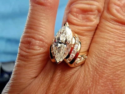 2Ct Marquise Cut Lab-Created Diamond Women's Wedding Ring 14K Yellow Gold Finish - Image 1 of 4