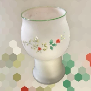 Pfaltzgraff Winterberry mattiert schwimmender Kerzenhalter Vase weiß 8" Stechpalmenrand - Bild 1 von 3