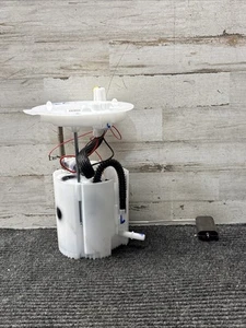 Genuine Ford Fuel Pump And Sender Assembly LX6Z-9H307-A - Picture 1 of 12