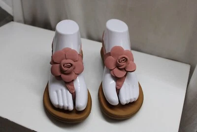 Sandalias sin cordones de cuero sintético rosa con hebilla floral vacaciones de verano chanclas zapatos 6M Foto 1 de 4