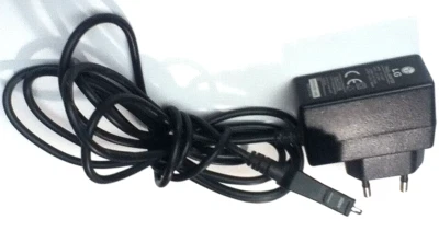 LG Travel Adapter TA-22GR2, S/N: 050308BE19951  2m - Bild 1 von 4