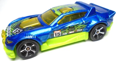 2017 HOT WHEELS RALLY CAT #15 BLUE 1:64 DIECAST 2 7/8" RACE CAR W GREEN & YELLOW - Image 1 of 4