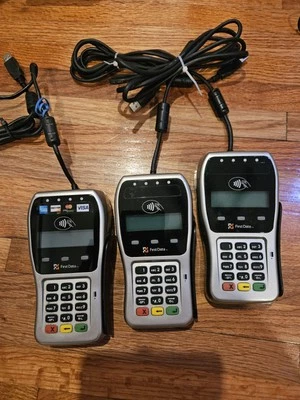 First Data FD-35 Pin Pad Credit Card Reader - Image 1 of 4