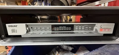 Sony DSC-1024HD Digital Scan Converter - Image 1 of 3