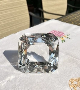 Large Clear Crystal Glass (Paperweight) Stone. - Picture 1 of 5