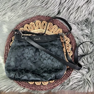 Coach Signature Ashley Umhängetasche schwarz abnehmbarer Riemen Crossbody Handtasche - Bild 1 von 7