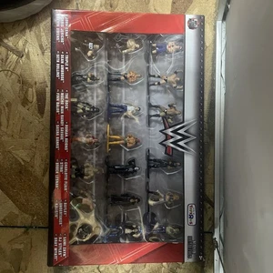WWE Nano Metalfigs ToyRUs Exclusive Collector Set Brand New 20 Die Cast Figures - Picture 1 of 2
