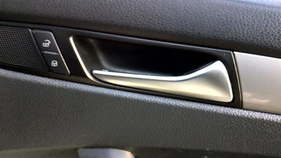 PASSAT    2014 Door Handle Interior 26746144 - Image 1 of 4