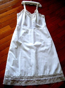 Vintage BARBIZON Full Slip Valenzia  Zephaire Batiste size 14 beige color - Picture 1 of 8
