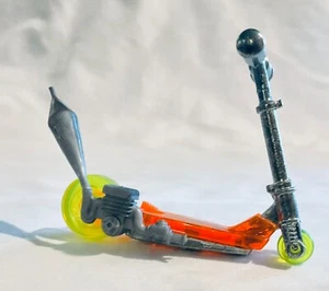 Hot Wheels 2001 First Editions Mo' Scoot Scooter 2001 orange lose 1:64 - Bild 1 von 7