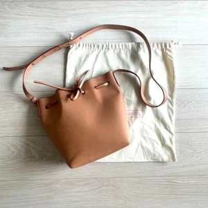 Mansur Gabriel shoulder bag, camel, pink inside, bucket-shaped, From Japan - Imagen 1 de 7