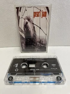 PEARL JAM SELF TITLED VS CASSETTE TAPE EPIC ZT 53136 RARE - Picture 1 of 2