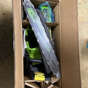 Greenworks PRO 16 in. 60V Cordless Chainsaw with 2.5 Ah Battery and Charger. - Picture 1 of 3