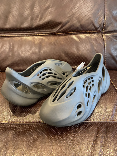 Adidas Yeezy Foam RNNR (Carbonio) (UK10) (Nero)