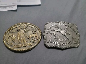 National Finals Rodeo Hesston 1982 & 1986 NFR Erwachsene Cowboy Schnalle kostenloser Versand  - Bild 1 von 5