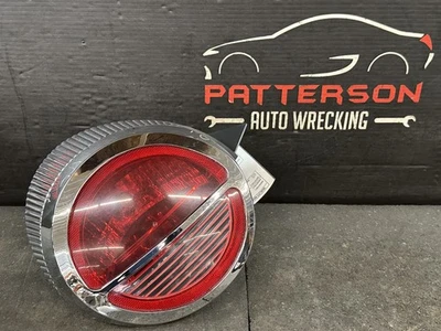 02-05 FORD THUNDERBIRD DRIVER'S LEFT BRAKE STOP TAIL LIGHT LAMP - Image 1 of 4