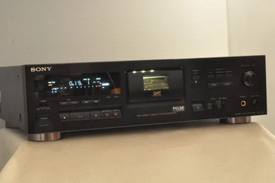SONY DTC 790 Illuminated bay (WHITE) DAT PLAYER RECORDER. Working (SEE VIDEO) - Image 1 of 4
