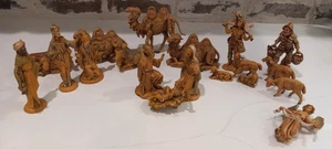 Vintage 1983 Fontanini Nativity Scene Figurines 20 Pieces Roman Depose - Picture 1 of 12