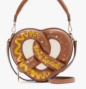 Neu mit Etikett Kate Spade NYC 3D Brezel Umhängetasche - Bild 1 von 10