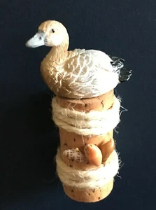 Wine Cork Magnet with Sea Bird and Hawaiian Sea Shells - Picture 1 of 2