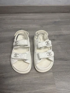 Sandali Chanel Interlocking CC Logo Pelle di Agnello Slingback Papà Donna Taglia 7-7,5 - Foto 1 di 10