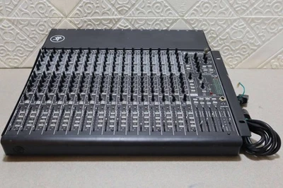 JUNK Mackie 1604VLZ4 16 canales mezclador analógico preamplificador de ónix potencia probado solamente Foto 1 de 4