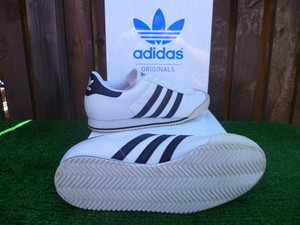 vintage adidas kick trainers