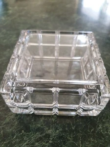 Vintage Avon Perceive 24% Lead Crystal Glass Square Trinket Box - Picture 1 of 8