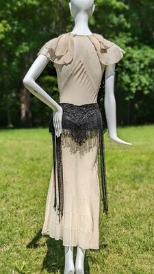 FLAPPER 1920’S BLACK JET BEAD BELT FOR DRESS W DANGLING FRINGE - Image 1 of 4