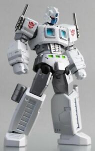 Revoltech Yamaguchi Transformers Ultra Magnus Friend Shop Limited Action Figure