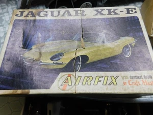 Jaguar XK-E 1/32 scale Airfix kit # 2102-70 - Picture 1 of 8