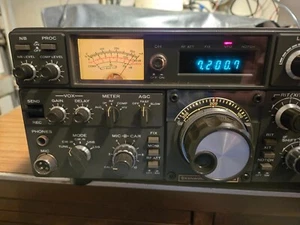 Kenwood TS-830S Transceiver--with CW Filter and New HV Capacitors - Zdjęcie 1 z 11