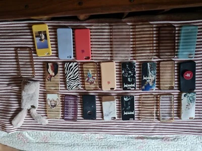 Lotto 26 Cover Iphone Vari Modelli Usate -   Iphone 6 7 8 Plus  ( Vedi Foto) - Immagine 1 di 4