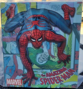 Mezco ONE:12 Collective Marvel The Amazing Spider Man Deluxe Edition Lighted Eye - Picture 1 of 18