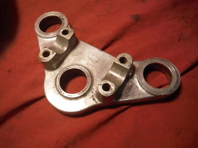 CZ JAWA 125 250 380 400 MX OEM ВЕРХНЯЯ ВИЛКА ТРОЙНОЙ ЗАЖИМ AHRMA ВИНТАЖНЫЙ MX - Изображение 1 из 2