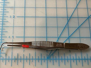 Jarit 355-102 Eye Dressing Forceps Curved 0.8mm Wide - Picture 1 of 7
