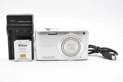 [Near MINT+++] Nikon Coolpix S3300 16.0MP Compact Digital Camera silver Fr JAPAN - Image 1 of 4