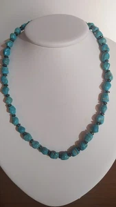 Collana con pietre turchese - Foto 1 di 2