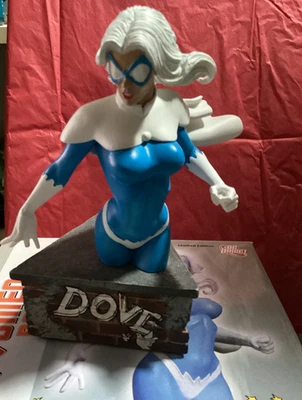 WOMEN OF THE DC UNIVERSE DOVE BUST CONNER #303/1500 DC DIRECT 2011 Foto 1 de 4